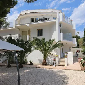 Apartament Aurora, Giardini-Naxos
